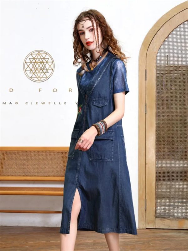 Women Summer Sleeveless Denim Dress V-Neck Zipper Embroidery Vintage Midi Dress Pockets Overall Jeans Dress