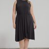 Women's Sleeveless Jewel Neck Asymmetric Hem Midi Casual Summer Fun Vacation